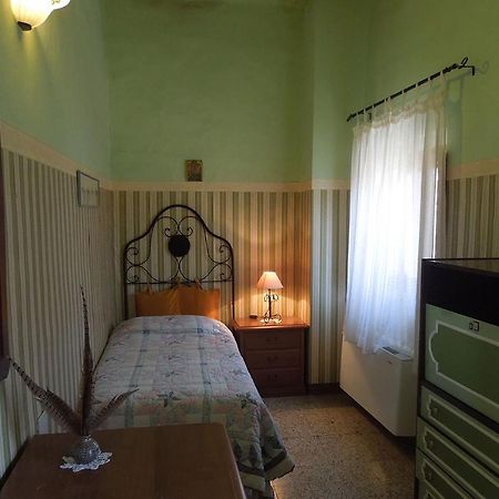 Il Giuggiolo - La Collina Della Quiete Bed and Breakfast Certaldo Esterno foto