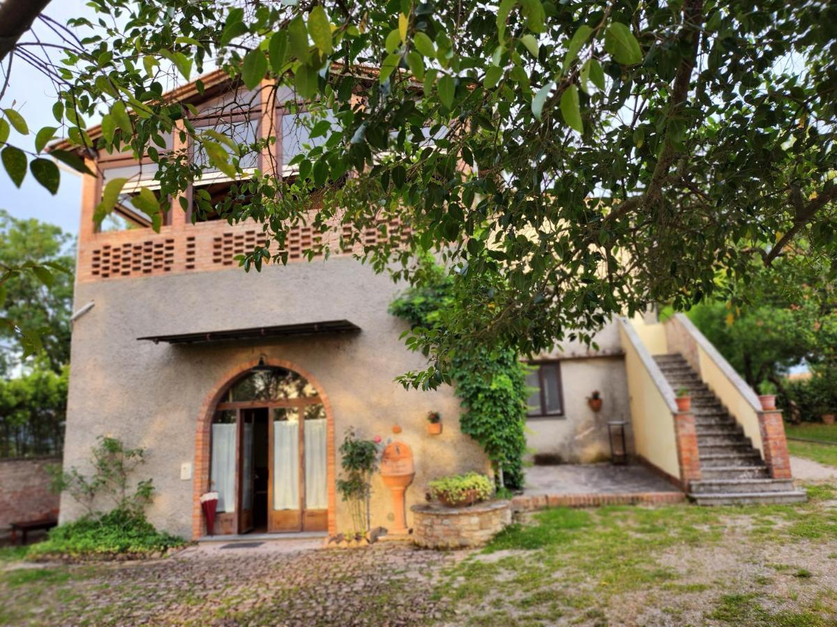 Il Giuggiolo - La Collina Della Quiete Bed and Breakfast Certaldo Esterno foto