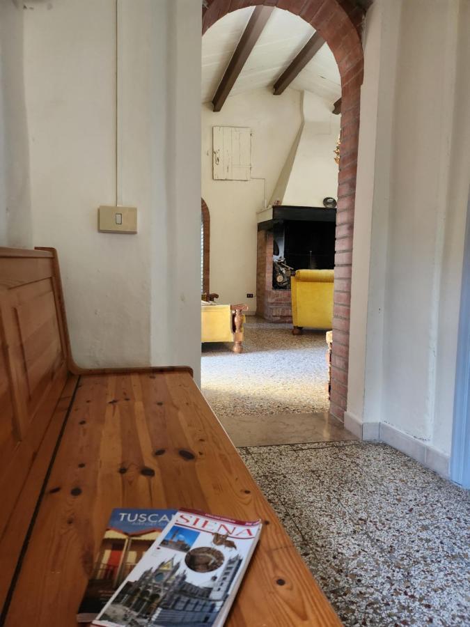 Il Giuggiolo - La Collina Della Quiete Bed and Breakfast Certaldo Esterno foto